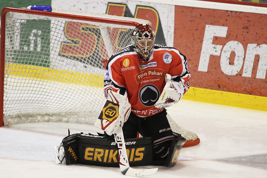 17.8.2012 - (Ässät-Lukko)