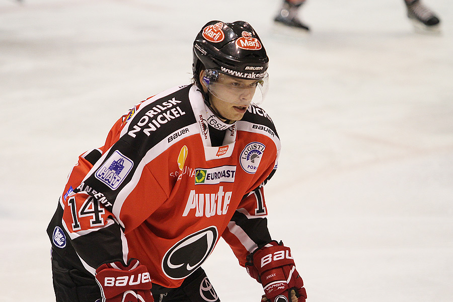 17.8.2012 - (Ässät-Lukko)