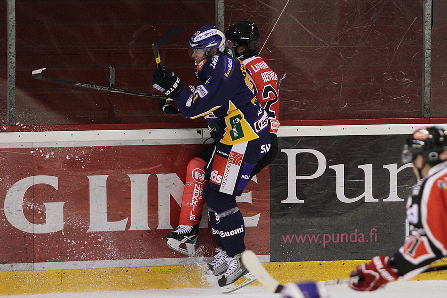 17.8.2012 - (Ässät-Lukko)