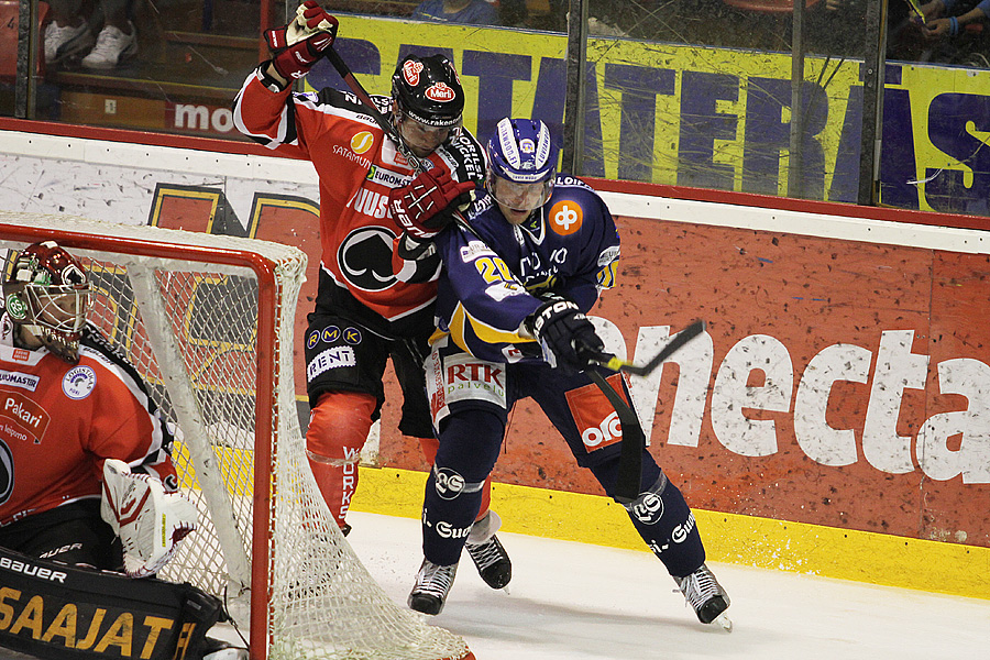 17.8.2012 - (Ässät-Lukko)