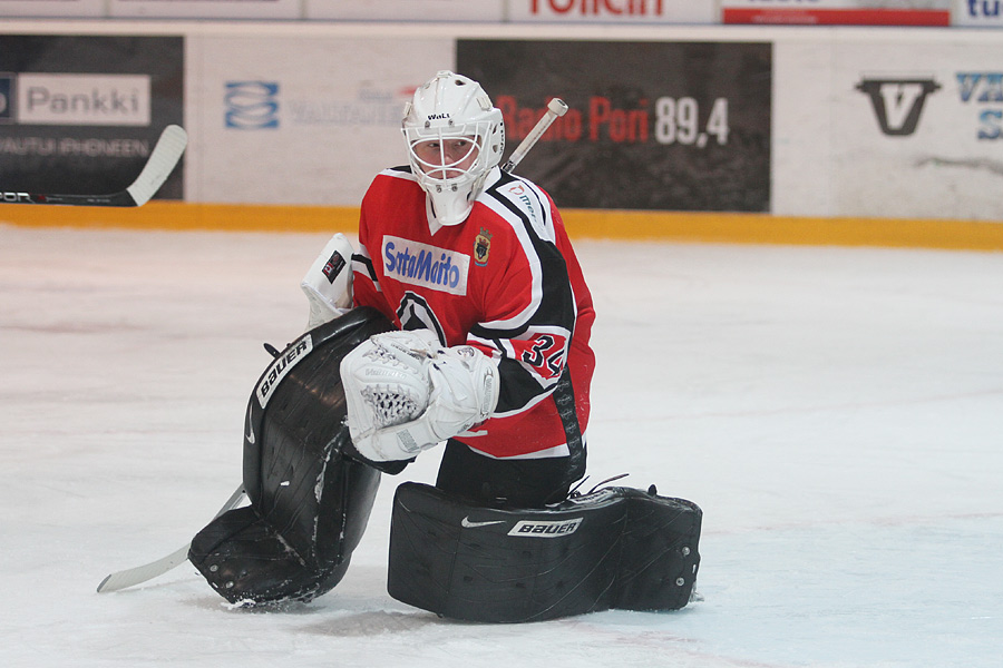 18.8.2012 - (Ässät B-Sport B)