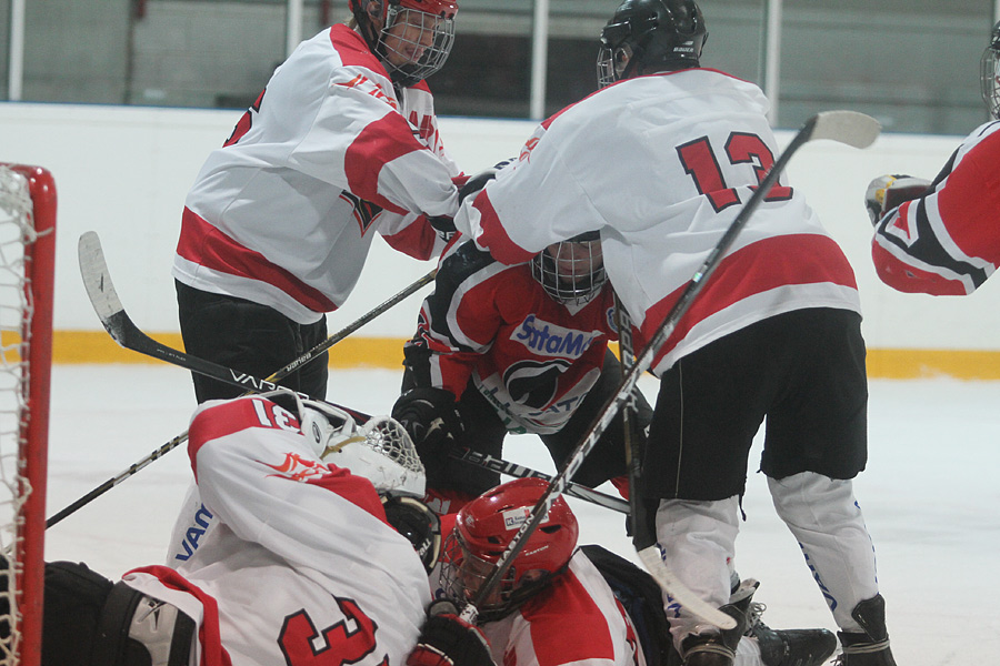 18.8.2012 - (Ässät B-Sport B)