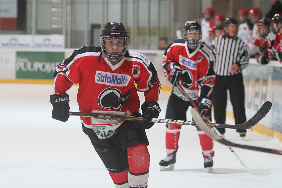 18.8.2012 - (Ässät B-Sport B)