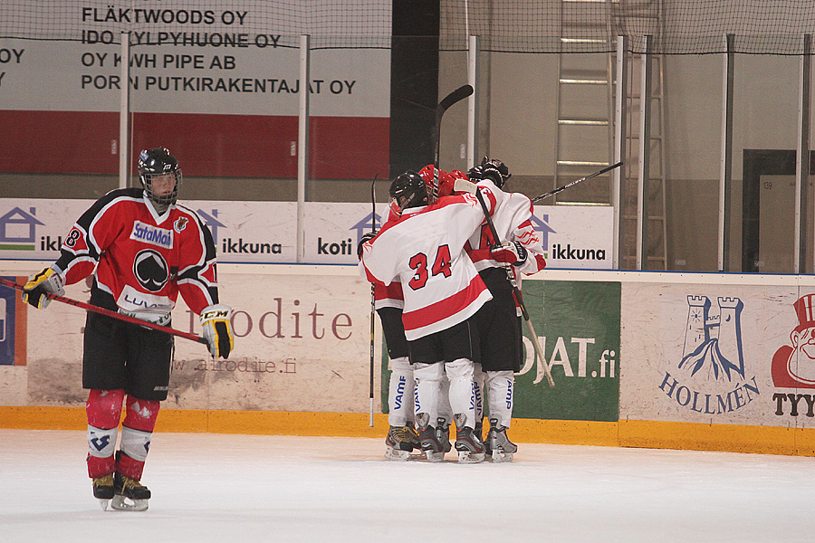 18.8.2012 - (Ässät B-Sport B)