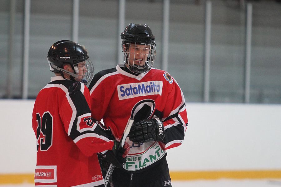 18.8.2012 - (Ässät B-Sport B)