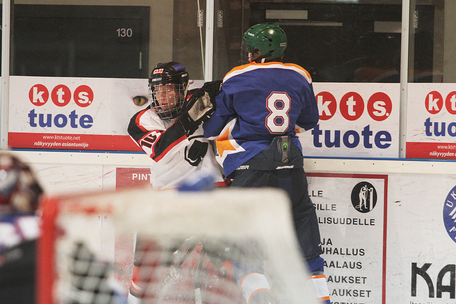 18.8.2012 - (K-Vantaa B-Ässät B)