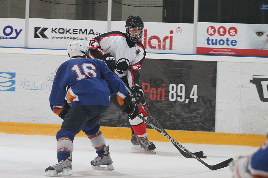 18.8.2012 - (K-Vantaa B-Ässät B)