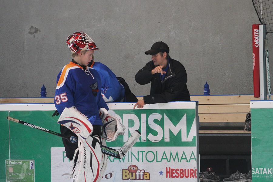 18.8.2012 - (K-Vantaa B-Ässät B)