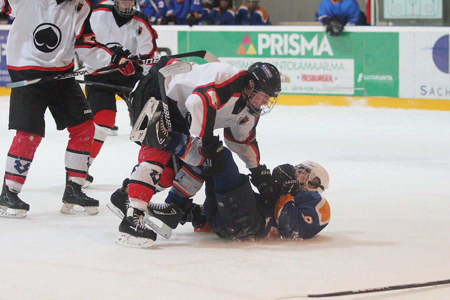 18.8.2012 - (K-Vantaa B-Ässät B)