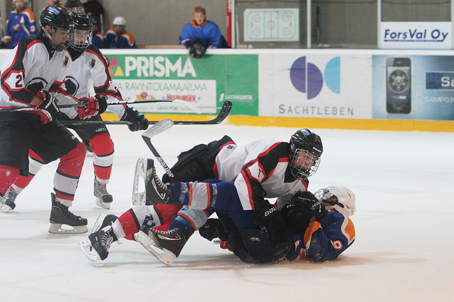 18.8.2012 - (K-Vantaa B-Ässät B)