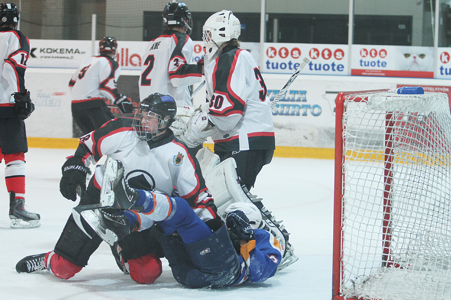 18.8.2012 - (K-Vantaa B-Ässät B)