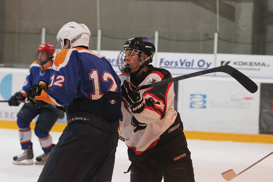 18.8.2012 - (K-Vantaa B-Ässät B)