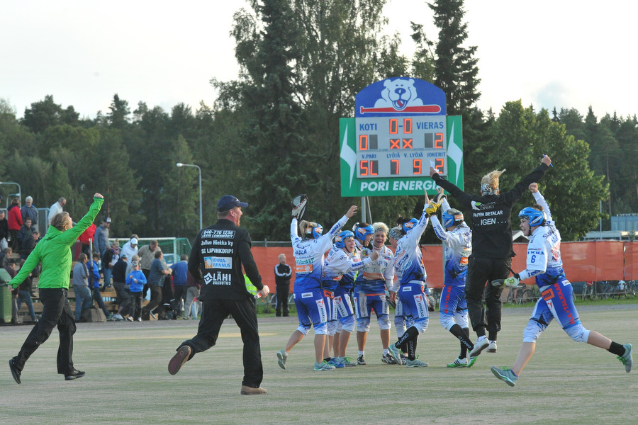 23.8.2012 - (Pesäkarhut N-Lapuan Virkiä N)