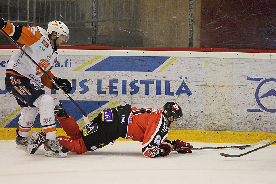 1.9.2012 - (Ässät-Växjö)