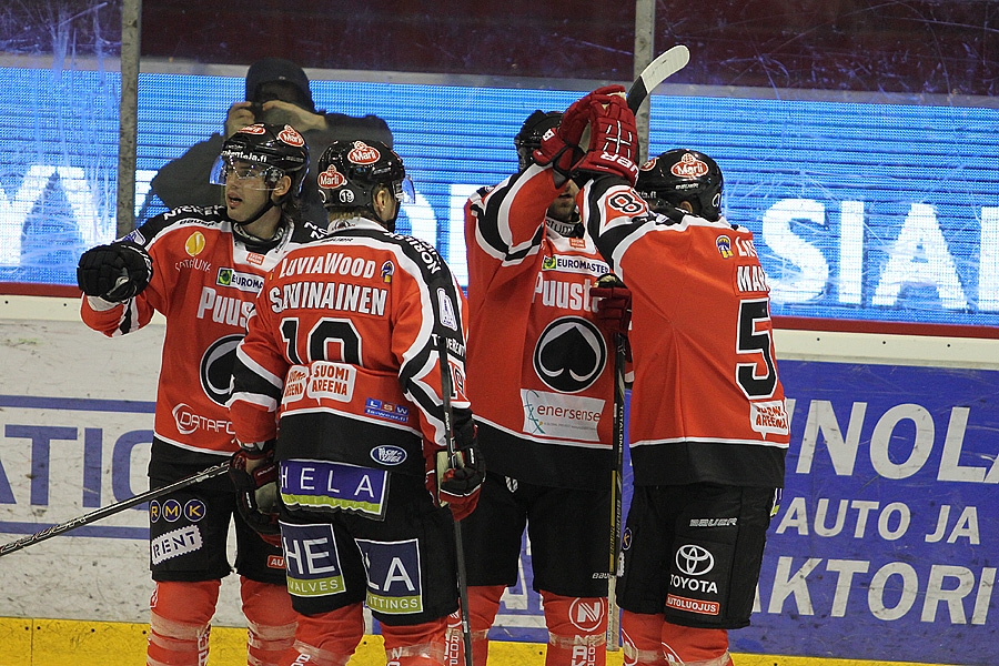 1.9.2012 - (Ässät-Växjö)