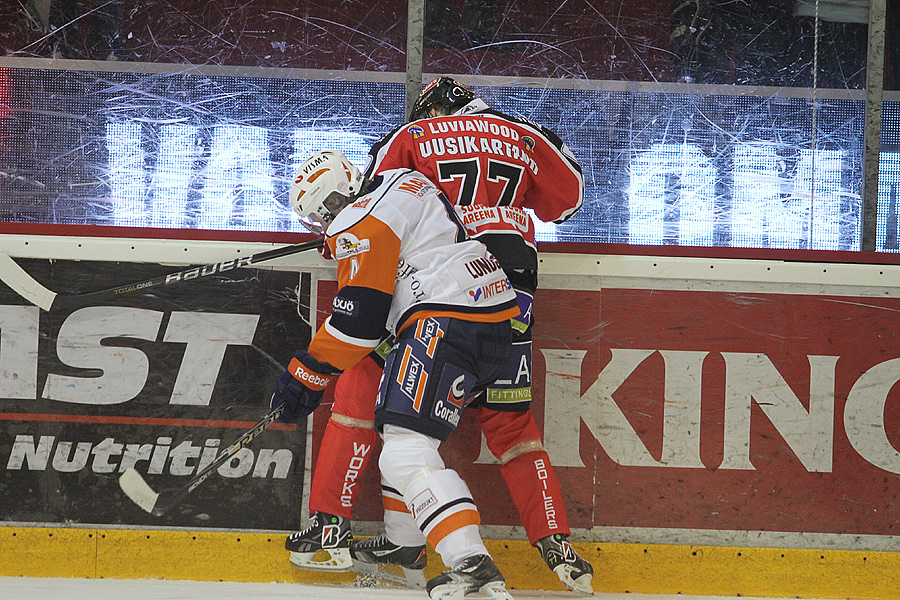 1.9.2012 - (Ässät-Växjö)