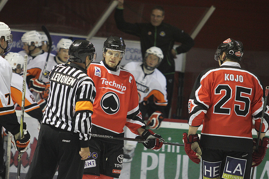 15.9.2012 - (Ässät A-HPK A)