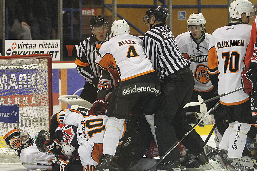 15.9.2012 - (Ässät A-HPK A)