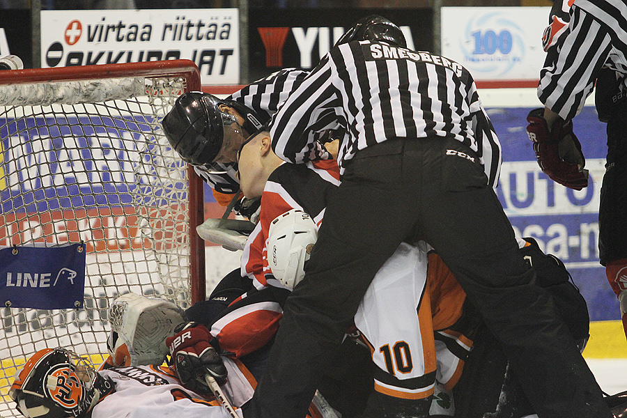 15.9.2012 - (Ässät A-HPK A)