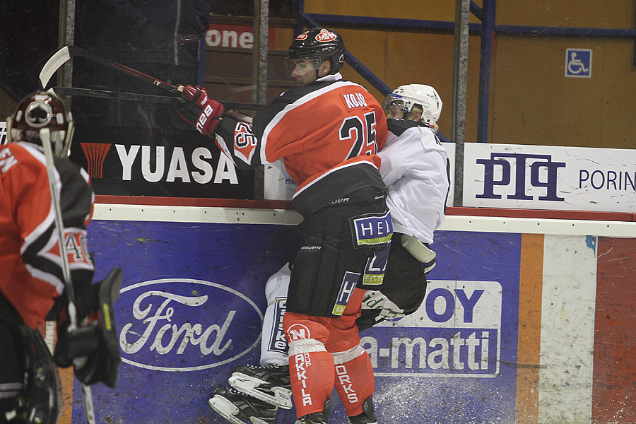 22.9.2012 - (Ässät A-TPS A)