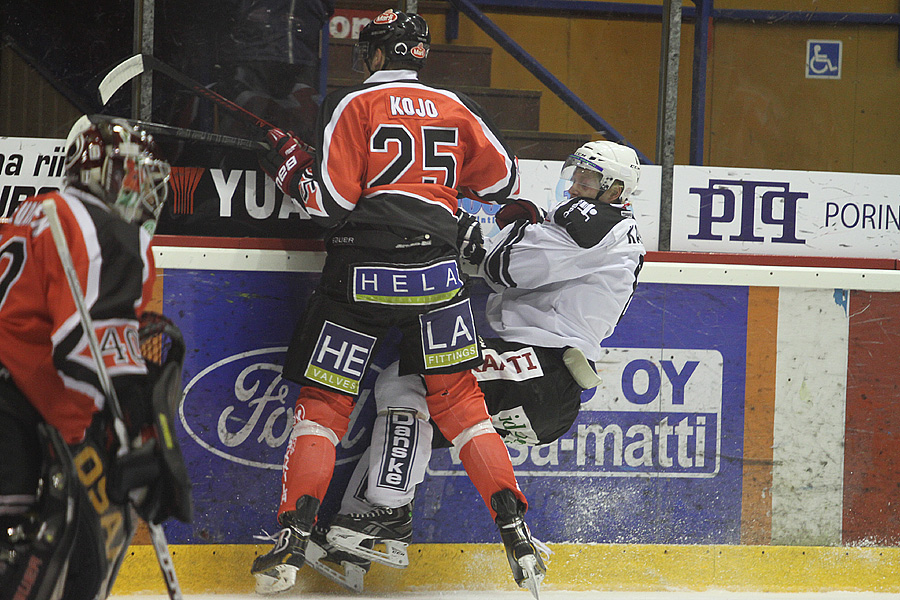 22.9.2012 - (Ässät A-TPS A)