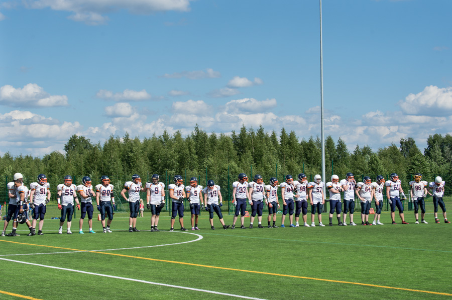 8.6.2013 - (Huskies-Bears)