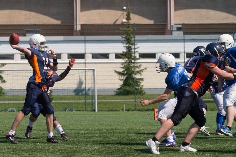 8.6.2014 - (U19 7vs7 Bears-Saints)