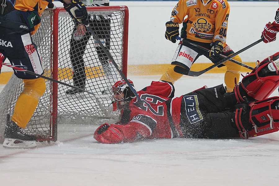 15.8.2014 - (Ässät-Lukko)