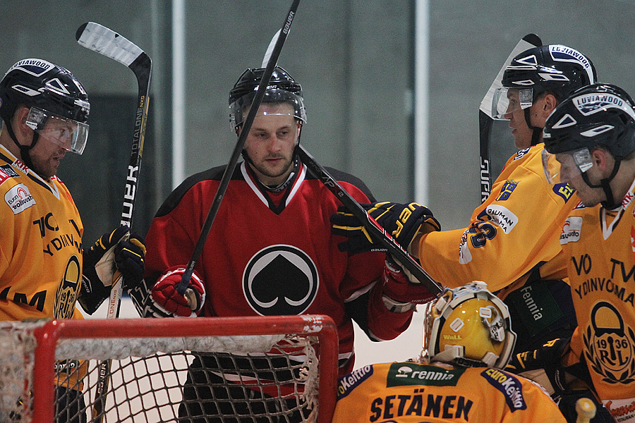 15.8.2014 - (Ässät-Lukko)