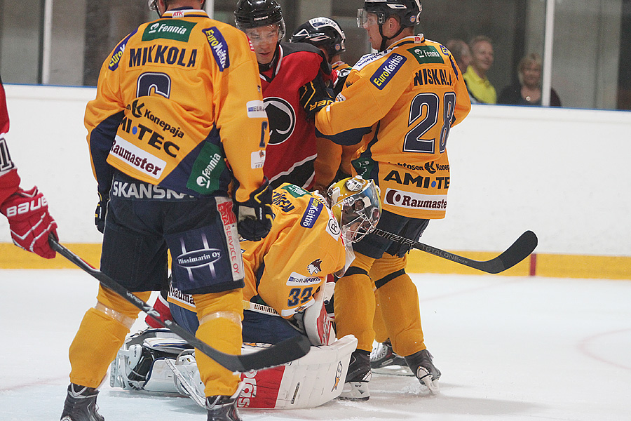 15.8.2014 - (Ässät-Lukko)