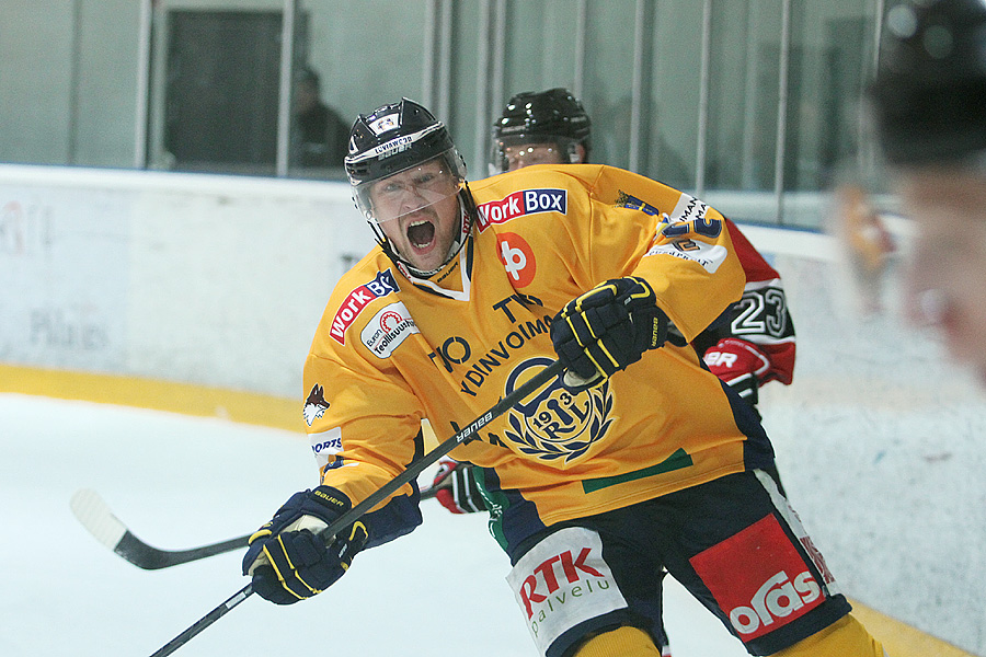 15.8.2014 - (Ässät-Lukko)