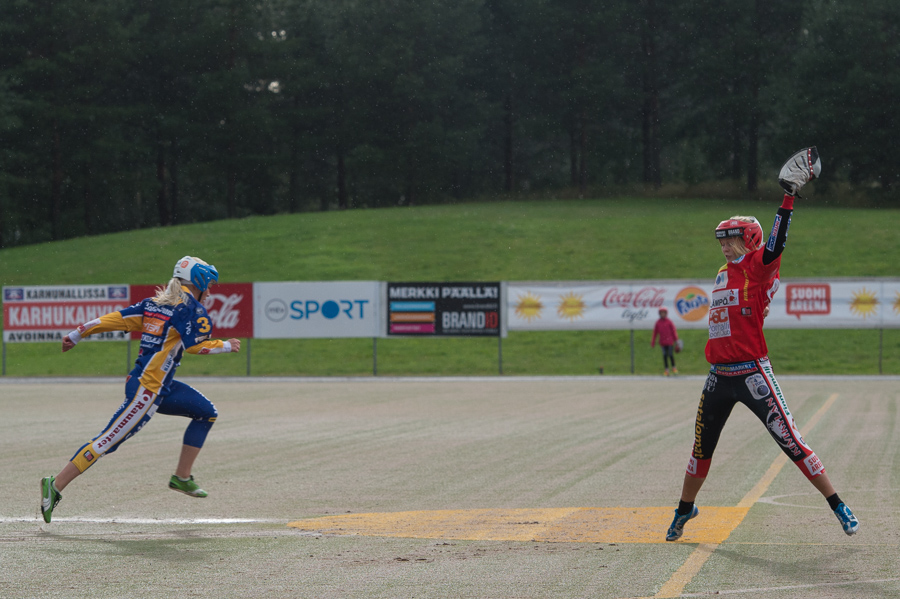21.8.2014 - (Pesäkarhut N-Rauman Lukko N)