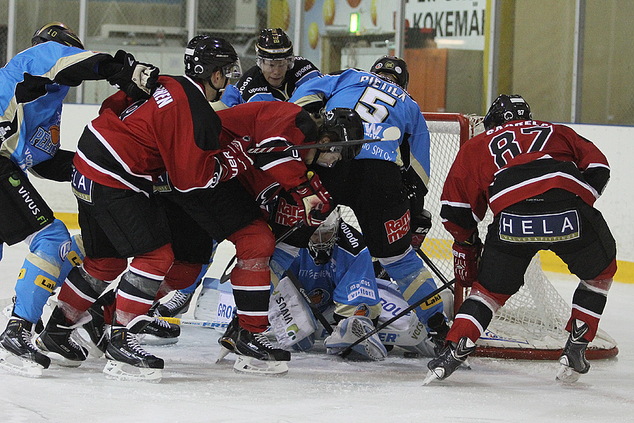 23.8.2014 - (Ässät-Pelicans)