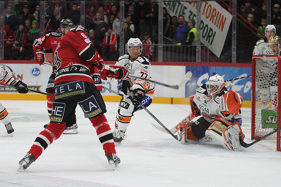 10.10.2015 - (Ässät-HPK)