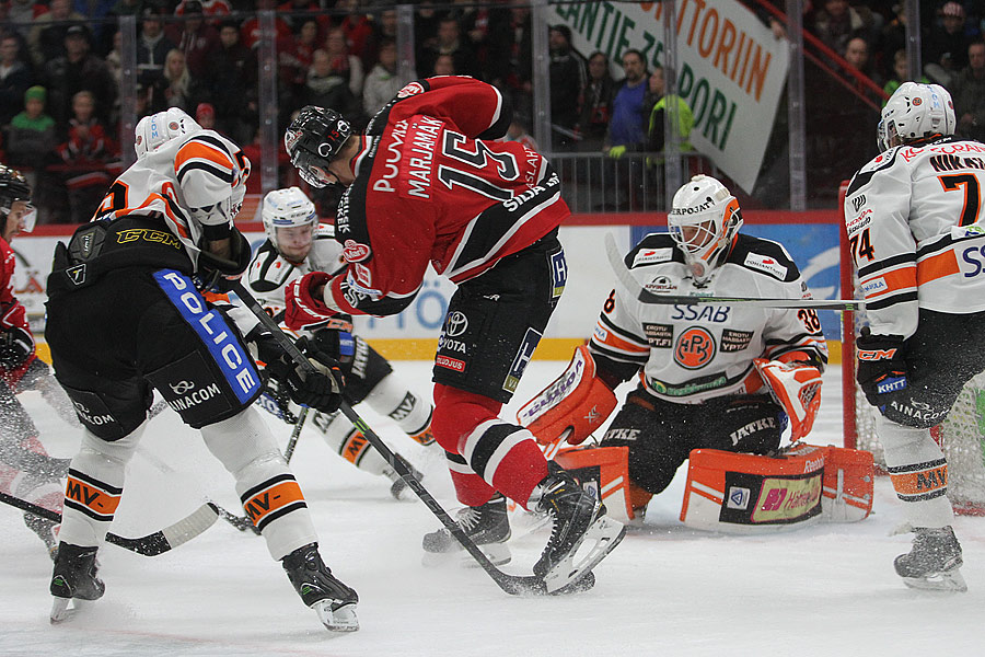 10.10.2015 - (Ässät-HPK)