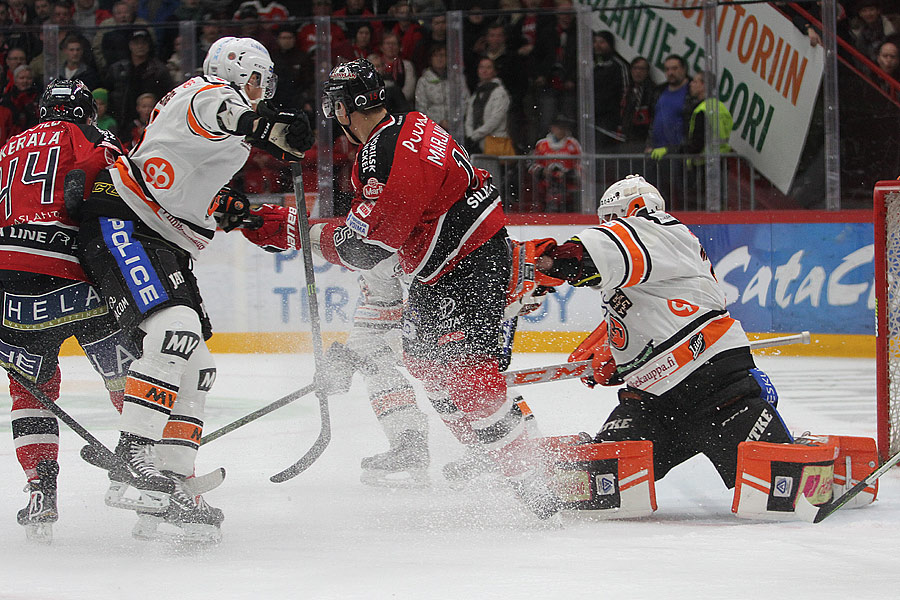 10.10.2015 - (Ässät-HPK)