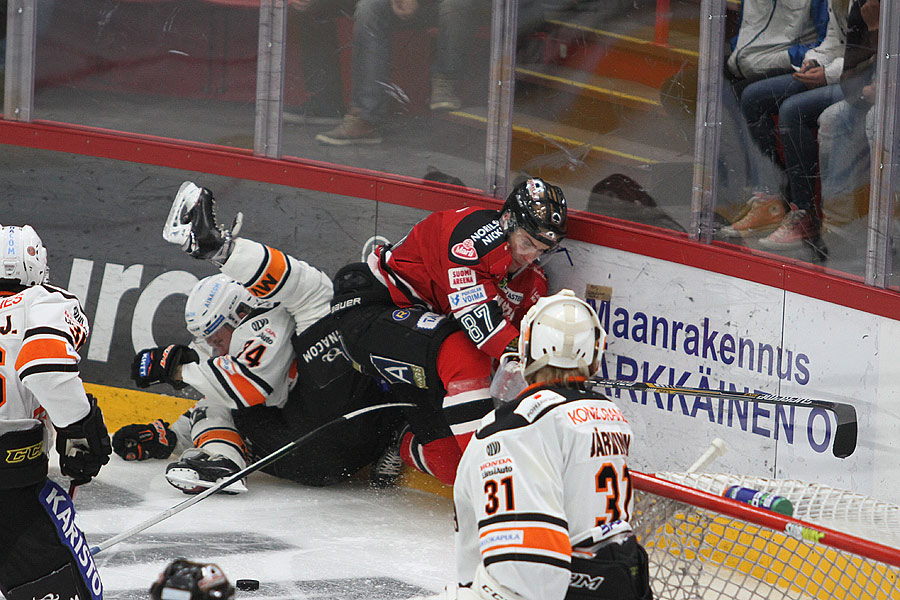 10.10.2015 - (Ässät-HPK)