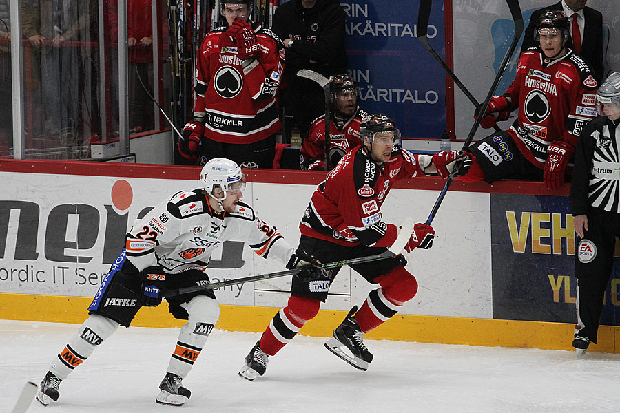 10.10.2015 - (Ässät-HPK)