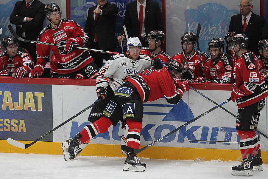 10.10.2015 - (Ässät-HPK)