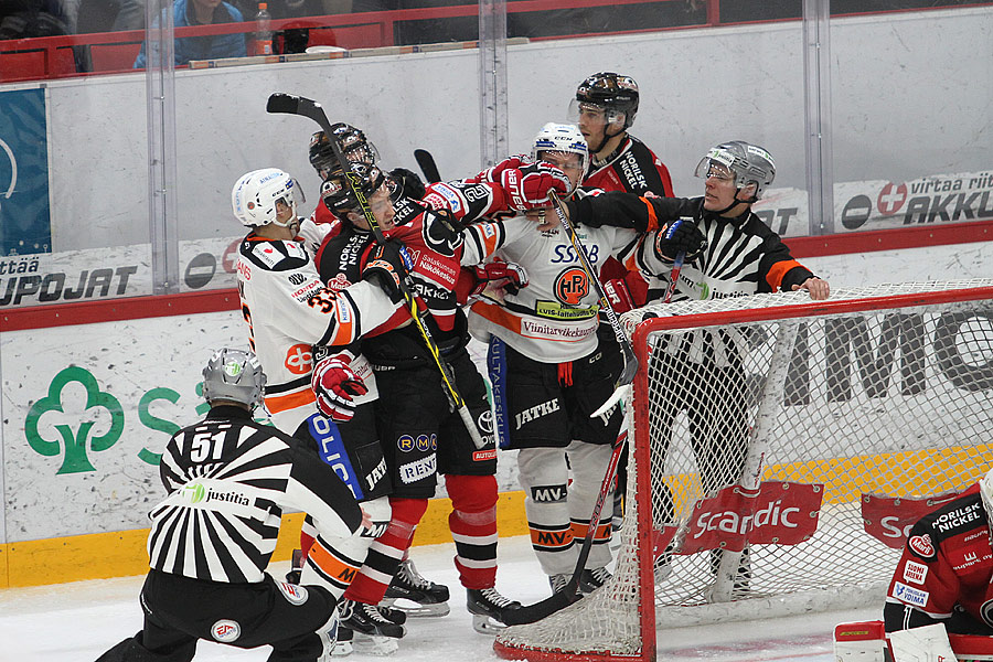 10.10.2015 - (Ässät-HPK)