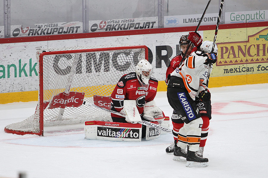 10.10.2015 - (Ässät-HPK)