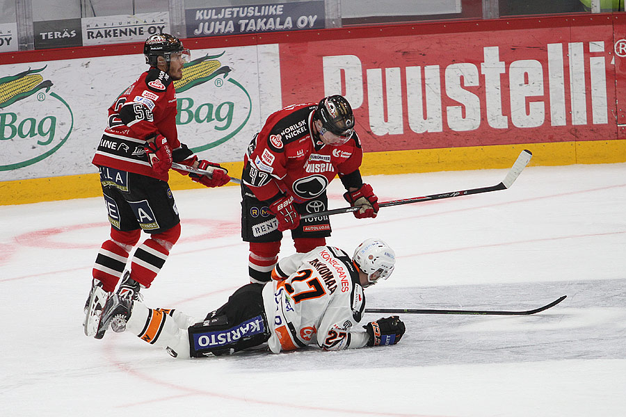 10.10.2015 - (Ässät-HPK)