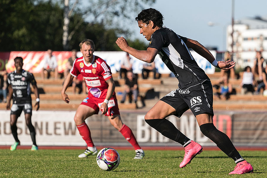 15.6.2016 - (FC Jazz-FC Lahti)