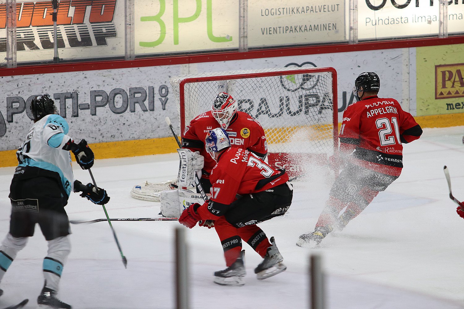 11.12.2021 - (Ässät-Pelicans)