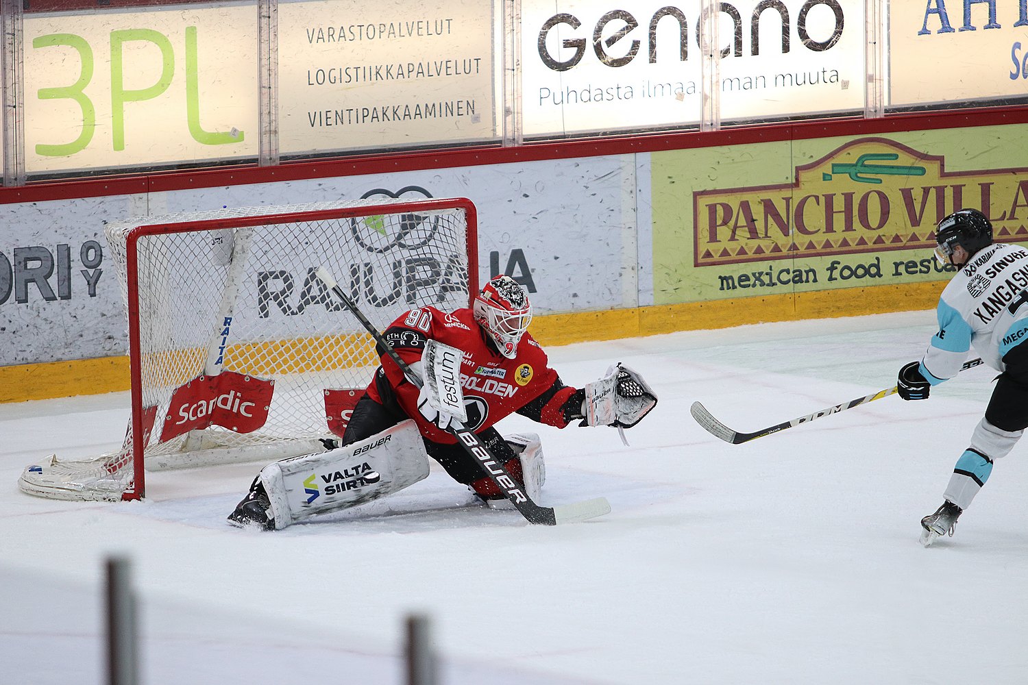 11.12.2021 - (Ässät-Pelicans)