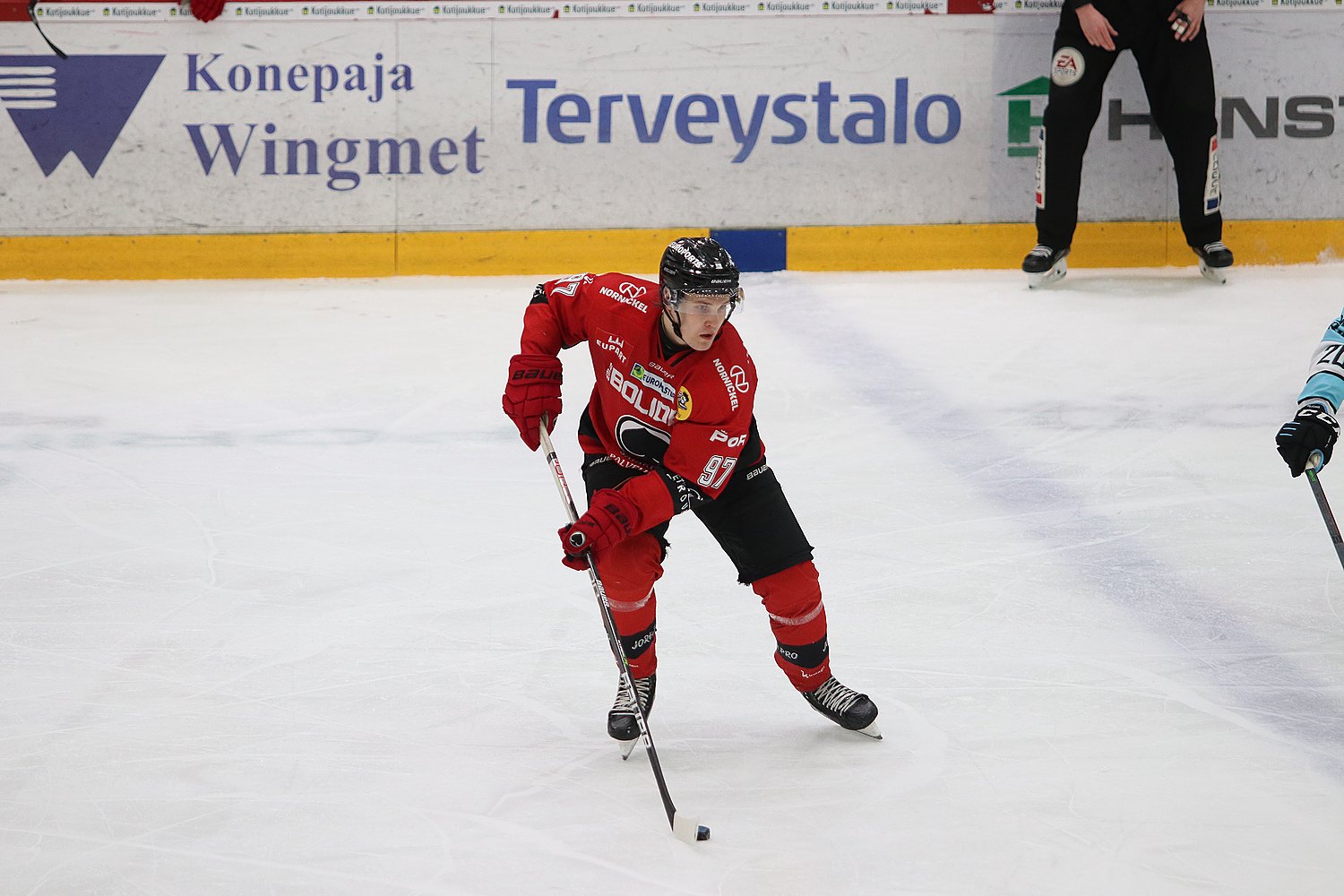 11.12.2021 - (Ässät-Pelicans)