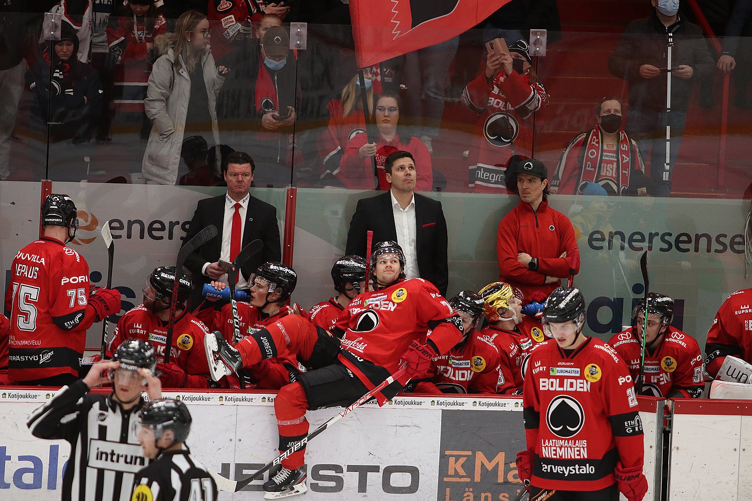 11.12.2021 - (Ässät-Pelicans)