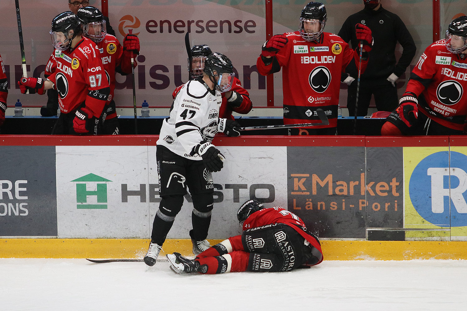 20.3.2021 - (Ässät-TPS)