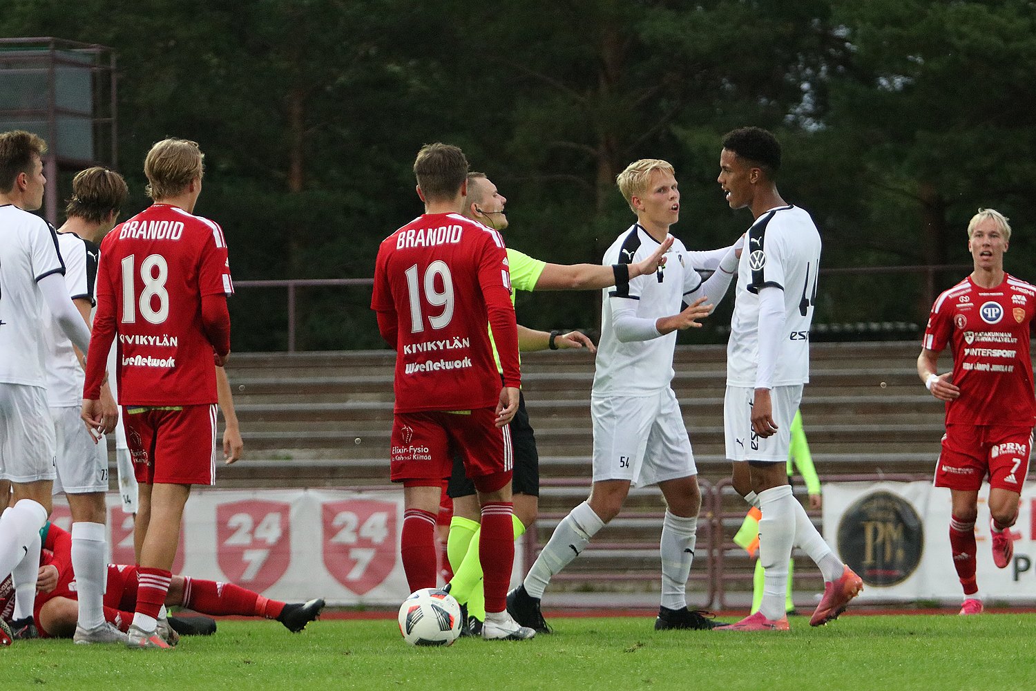 27.8.2021 - (FC Jazz-FC Honka Ak)