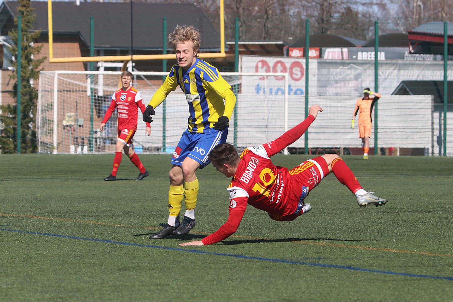 15.4.2023 - (FC Jazz-Pallo-Iirot)